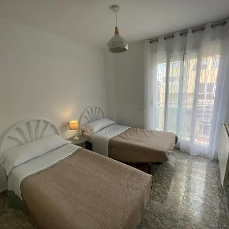Apartamento La Rosaleda Ii En 아파트 *